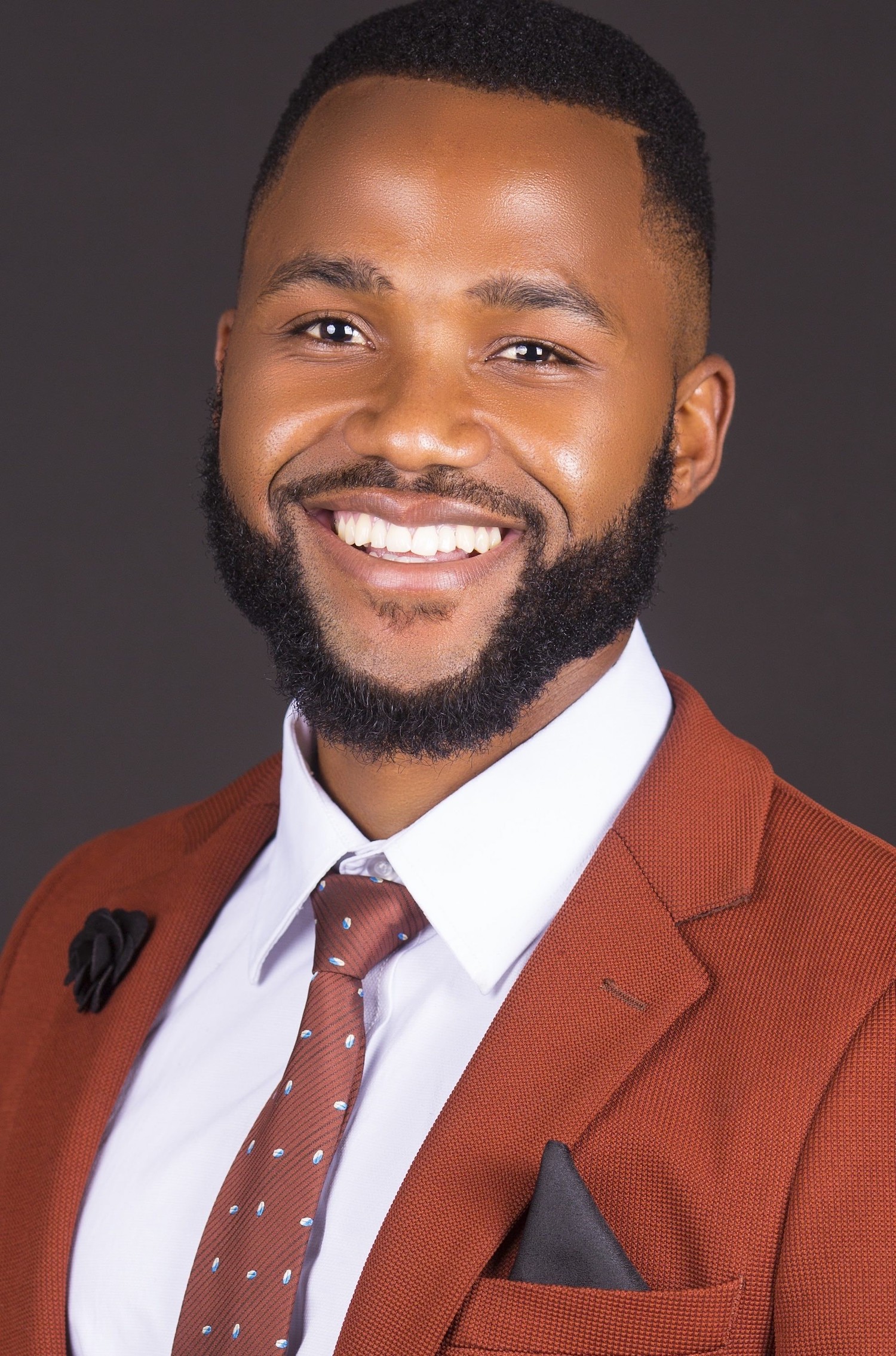 Dingalethu Maphitela